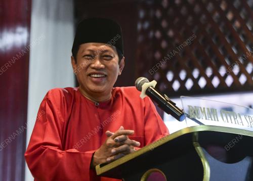 DATUK SERI AHMAD MASLAN