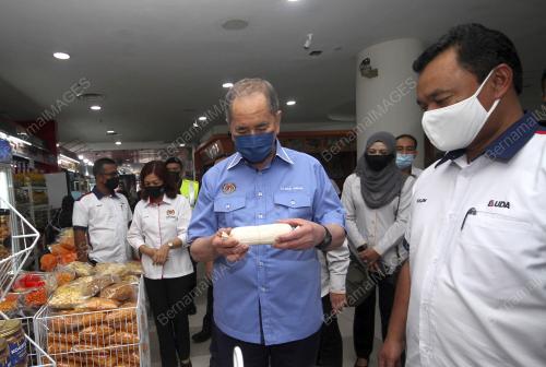 DATUK SERI DR WAN JUNAIDI TUANKU JAAFAR