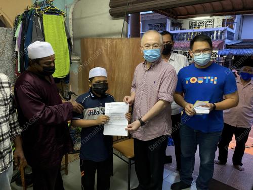 DATUK SERI WEE KA SIONG