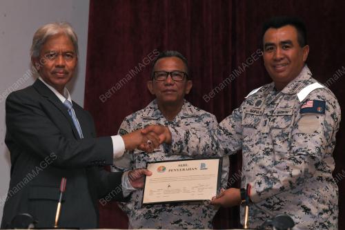 DATUK MOHD ZUBIL MAT SOM