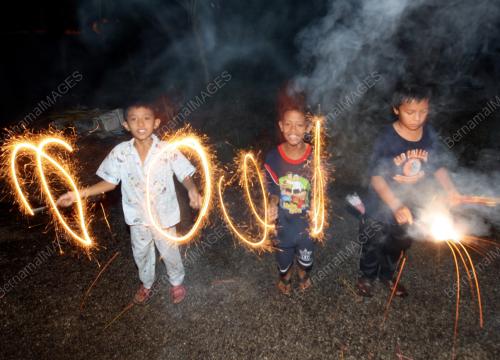 HARI RAYA