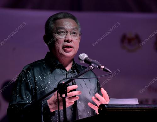 DATUK SERI DR ADHAM BABA