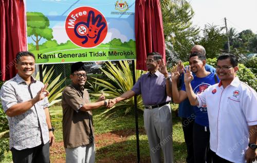 JB01_18112017_KEM_NAK_SIHAT
