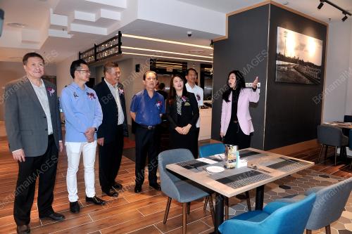 JB01_18122018_HOTEL_TROVE