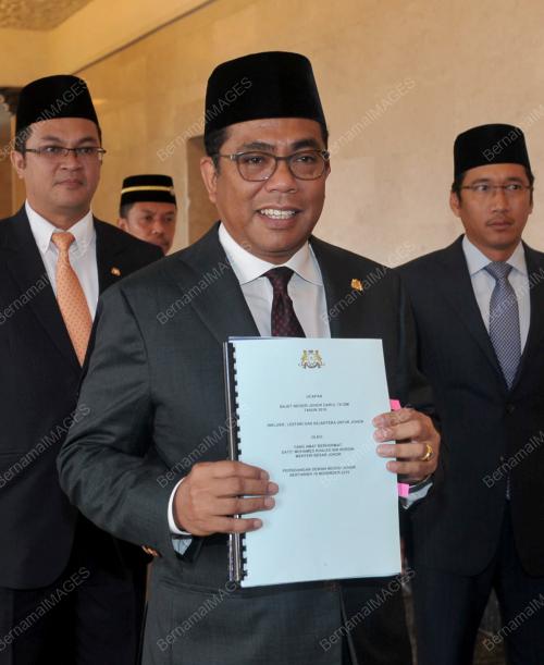JB01_19112015_SIDANG_DUN