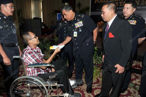 JB01_19122016_POLIS_BANTUAN