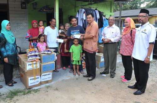 JB01_20012015_BANTUAN_BANJIR