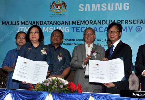 JB01_20072017_JTM-SAMSUNG_BN201707190273