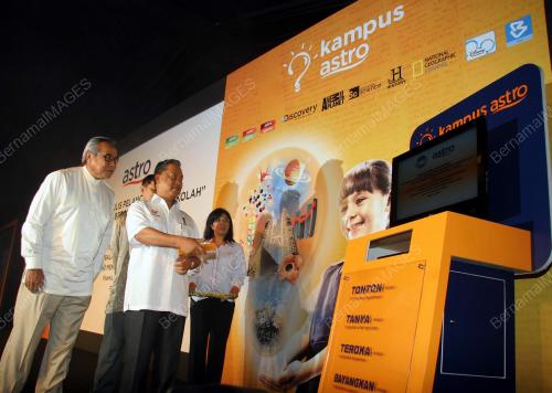 MUHYIDDIN YASSIN