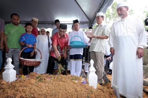 JB01_20092013_MB_PUSARA