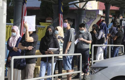 JB01_20092021_SEKOLAH_SUNTIKAN