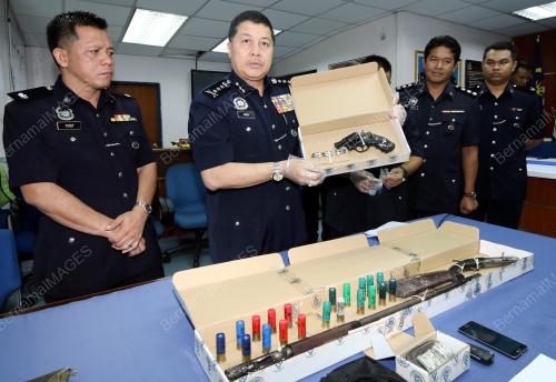 JB01_20122015_DATUK_WAN