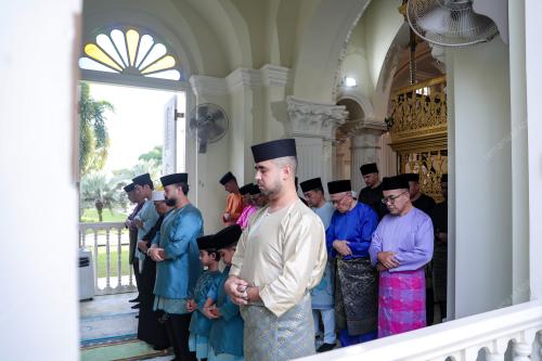 TUNKU MAHKOTA ISMAIL