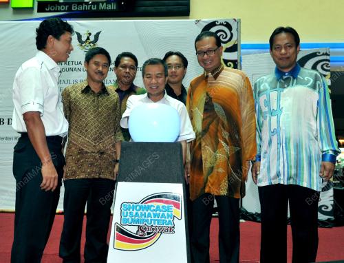 JB01_21062013_USAHAWAN_SARAWAK