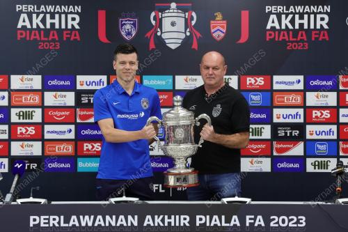 SIDANG MEDIA FINAL PIALA FA