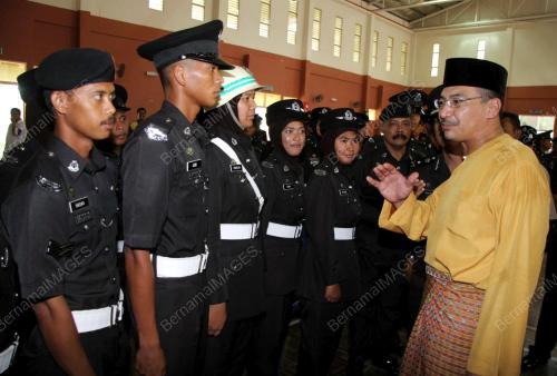 HISHAMUDDIN TUN HUSSEIN