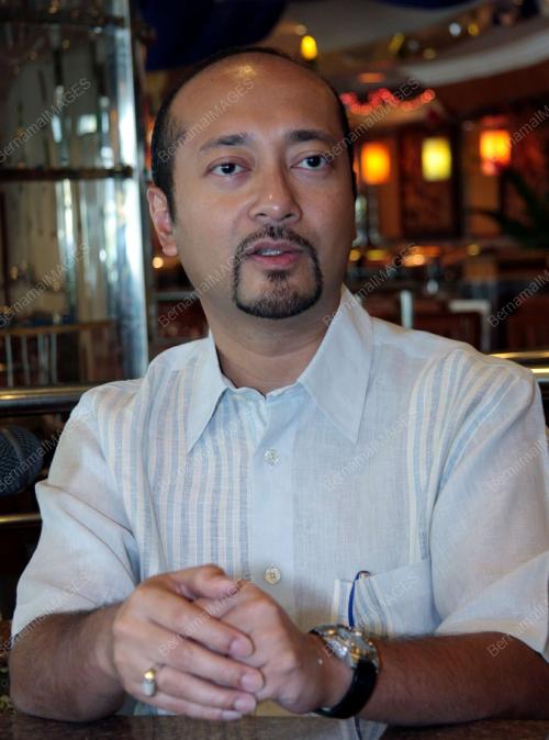 MUKHRIZ MAHATHIR