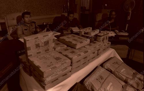 SIDANG AKHBAR RAMPASAN GANJA