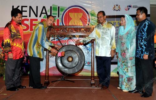 JB01_22062013_KENALI_ASEAN