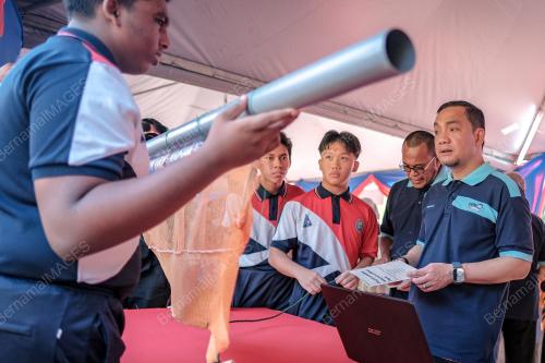 DATUK ONN HAFIZ GHAZI