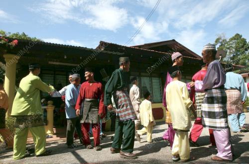 HARI RAYA