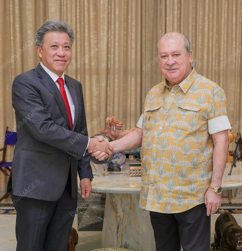 SULTAN IBRAHIM ALMARHUM SULTAN ISKANDAR