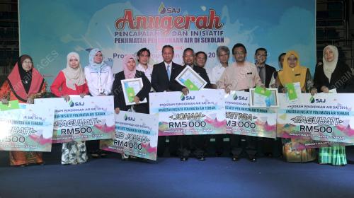 JB01_22112016_ANUGERAH_SAJ