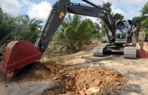 JB01_23012016_PARIT_GAJAH