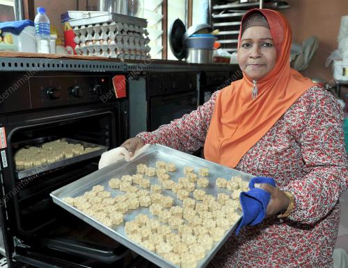 JB01_23072012_KUIH_RAYA