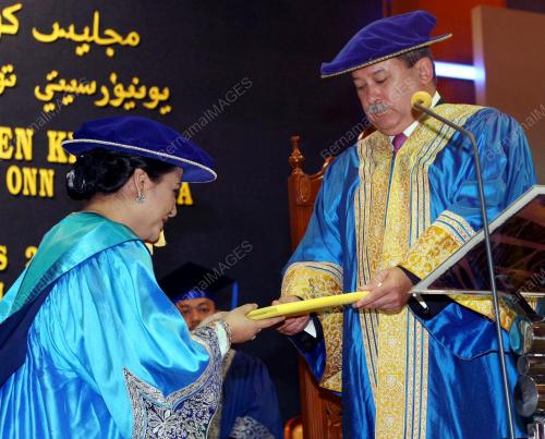 TUNKU IBRAHIM ISMAIL SULTAN ISKANDAR