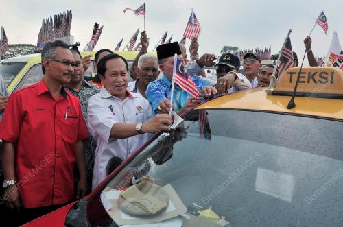 DATUK AHMAD MASLAN