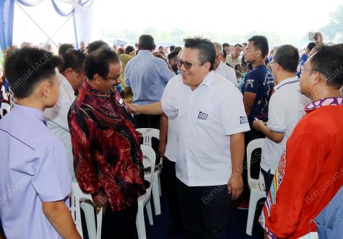 JB01_23082015_NUR_JAZLAN