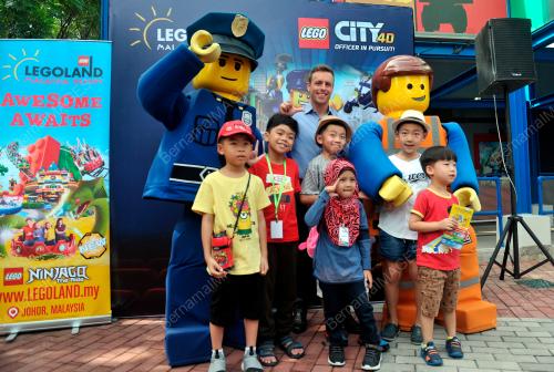 JB01_24012019_LEGO_CITY_4D