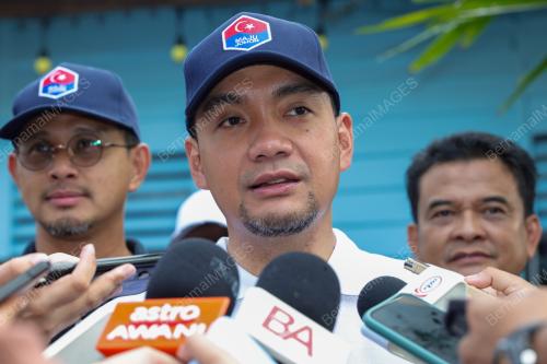 DATUK ONN HAFIZ GHAZI 
