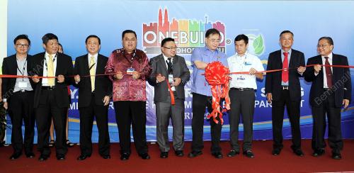 JB01_24042015_EXPO_PEMBINAAN