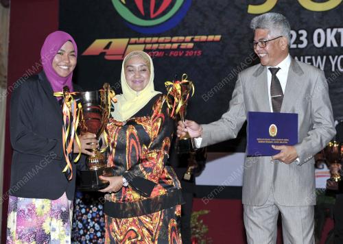 JB01_24102015_ANUGERAH_SSTMI