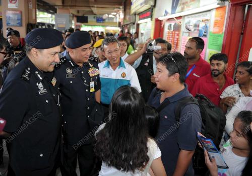 DATUK SERI KHALID ABU BAKAR