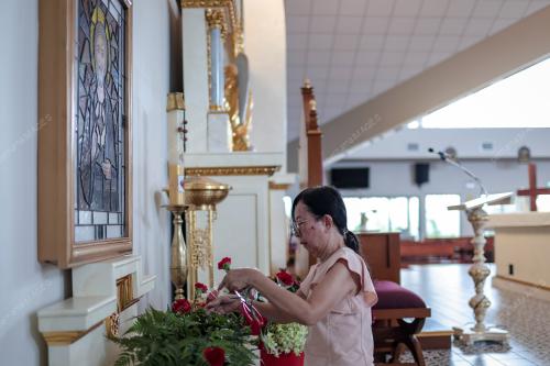 PERSIAPAN GEREJA HARI NATAL