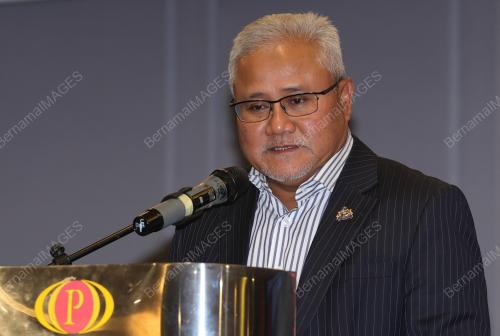 DATUK MOHD NOORAZAM DATUK OSMAN