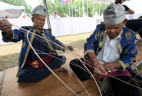 JB01_26022014_LAYANG-LAYANG