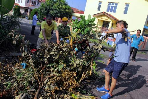 JB01_26032017_GOTONG_ROYONG