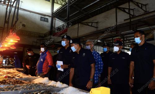 DATUK AYOB KHAN MYDIN PITCHAY