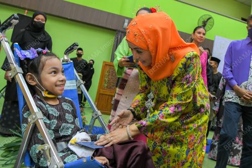 RAJA ZARITH SOFIAH