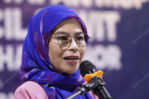 DATUK SERI NORAINI AHMAD