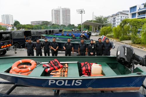 DATUK KAMARUL ZAMAN MAMAT