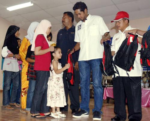 KHAIRY JAMALUDDIN