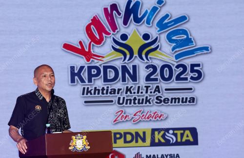 DATUK ARMIZAN MOHD ALI 