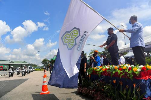 DATUK KAMARUL ZAMAN MAMAT