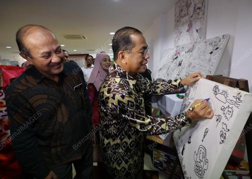 DATUK SERI MOHAMAED KHALED NORDIN