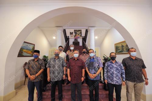 TAN SRI ANNUAR MUSA